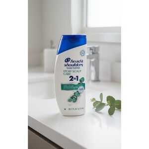 Head and Shoulders Itchy Scalp Care 2 in 1 Dandruff Shampoo Conditioner 20.7 oz
